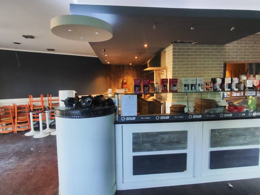 negozio in vendita a Vedano al Lambro