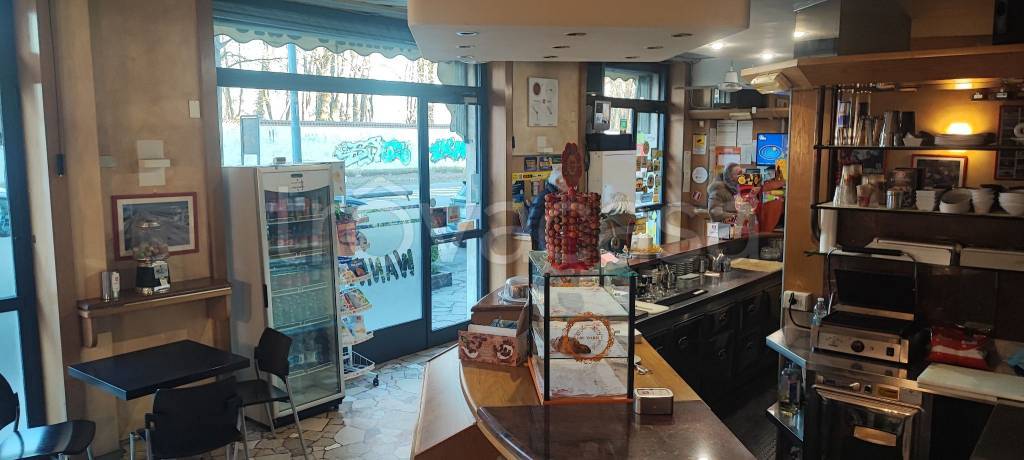 negozio in vendita a Vedano al Lambro