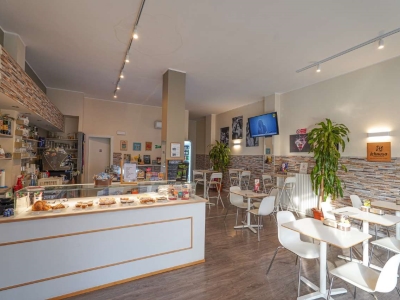 negozio in vendita a Vedano al Lambro