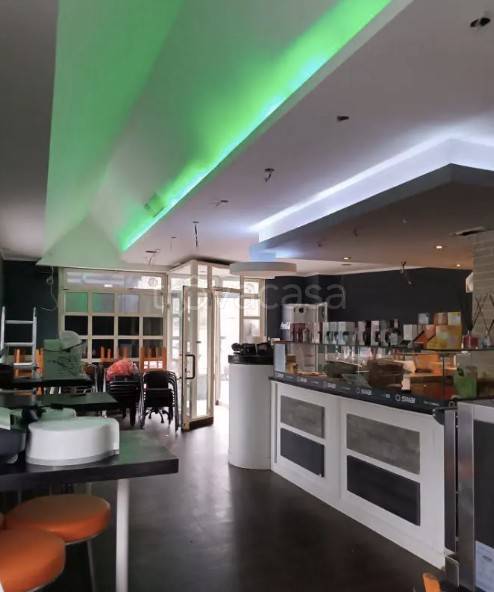 negozio in vendita a Vedano al Lambro