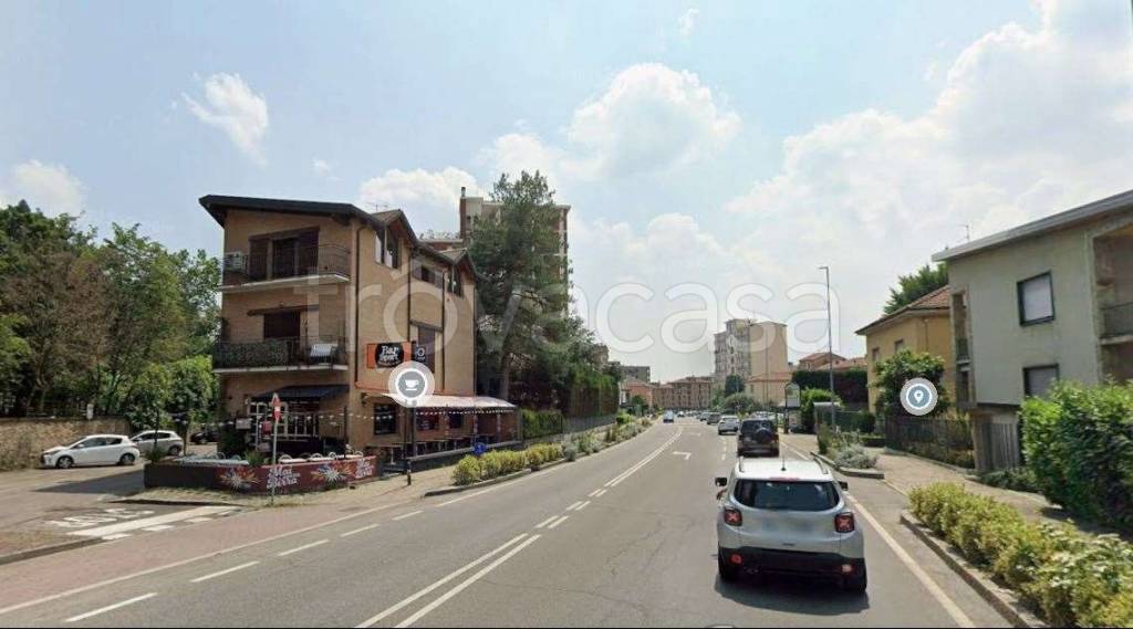 negozio in vendita a Vedano al Lambro