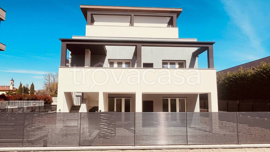 appartamento in vendita a Vedano al Lambro