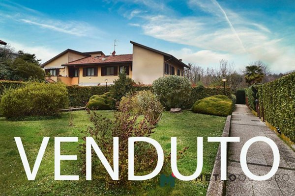 casa indipendente in vendita a Vedano al Lambro