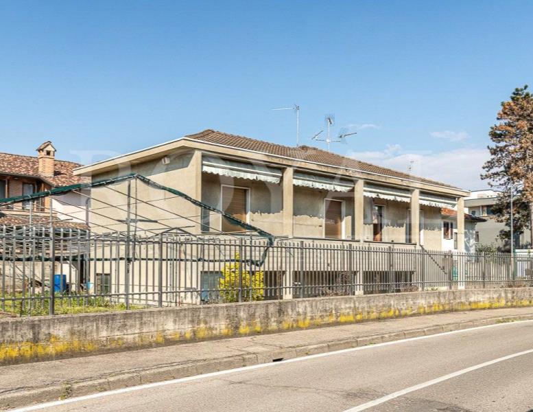 casa indipendente in vendita a Vedano al Lambro