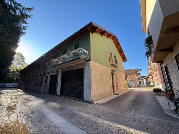 casa indipendente in vendita a Vedano al Lambro