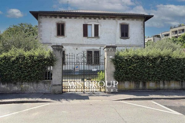 casa indipendente in vendita a Vedano al Lambro