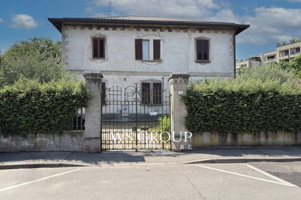 casa indipendente in vendita a Vedano al Lambro