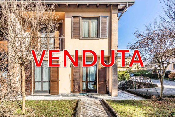 casa indipendente in vendita a Veduggio con Colzano