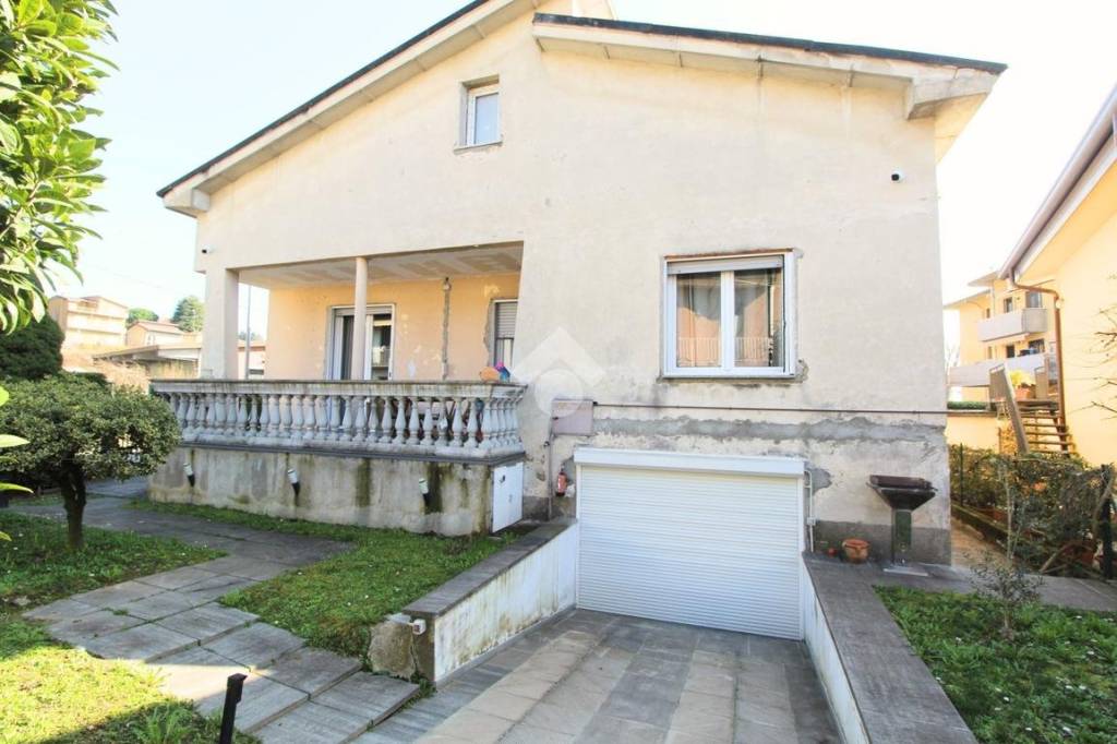 casa indipendente in vendita a Veduggio con Colzano