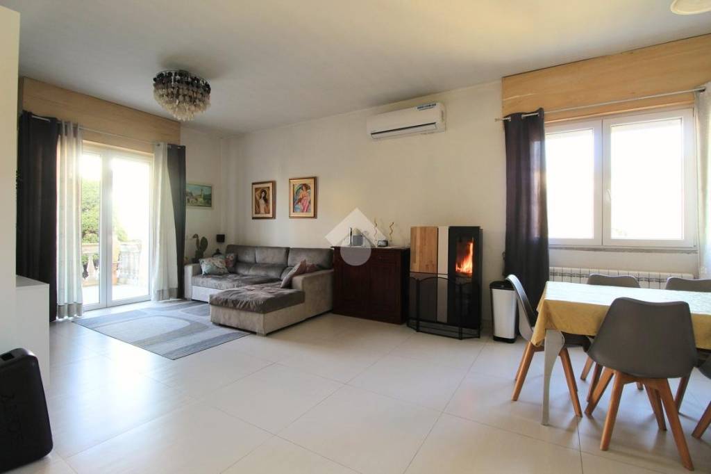 casa indipendente in vendita a Veduggio con Colzano