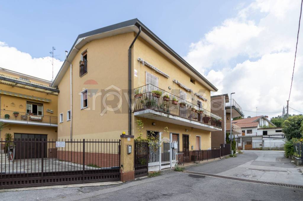 casa indipendente in vendita a Veduggio con Colzano