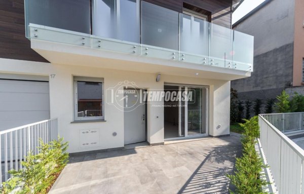 casa indipendente in vendita a Veduggio con Colzano
