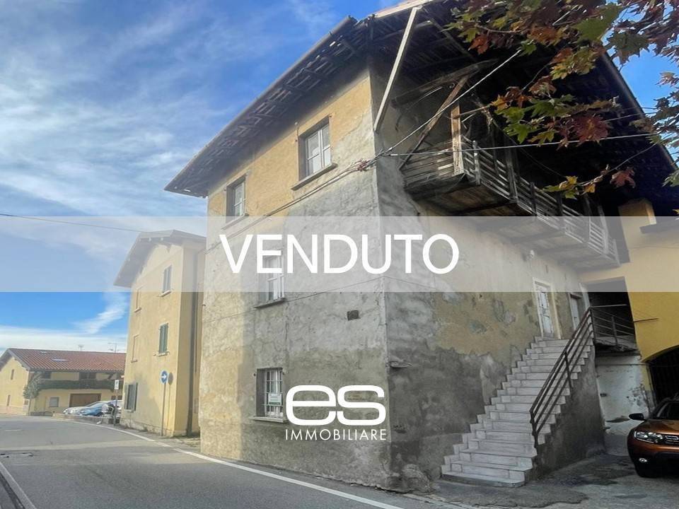 casa indipendente in vendita a Veduggio con Colzano