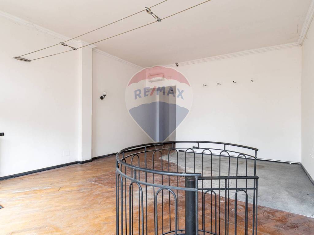 negozio in vendita a Veduggio con Colzano