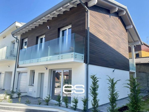 casa indipendente in vendita a Veduggio con Colzano