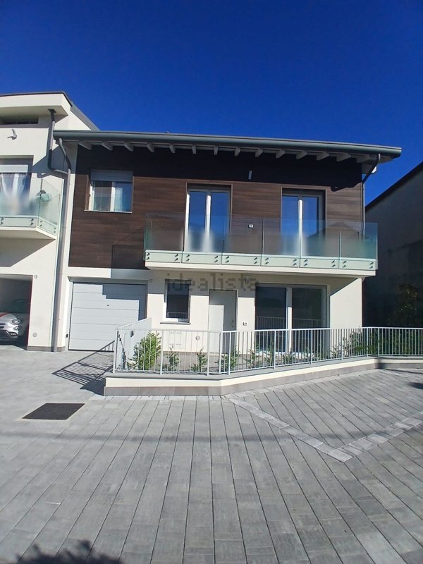 casa indipendente in vendita a Veduggio con Colzano