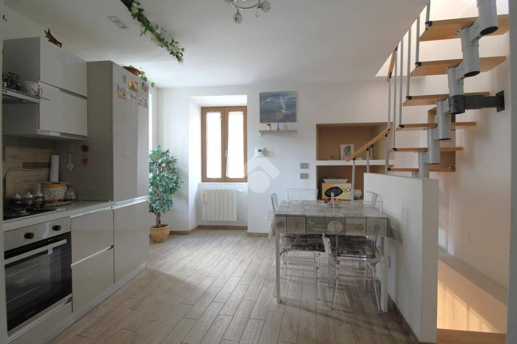 appartamento in vendita a Veduggio con Colzano