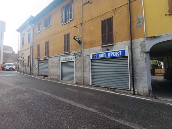 negozio in vendita a Veduggio con Colzano