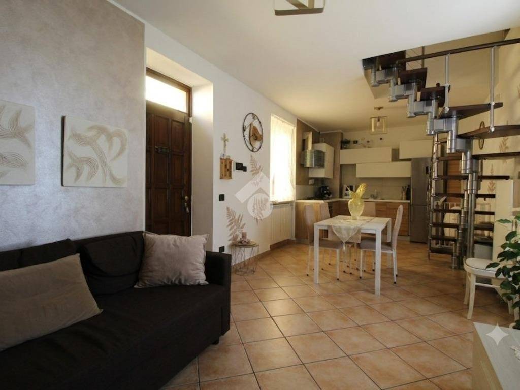 appartamento in vendita a Veduggio con Colzano