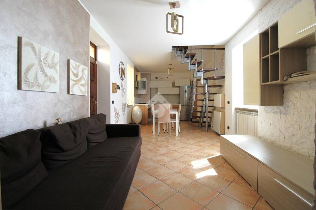 appartamento in vendita a Veduggio con Colzano