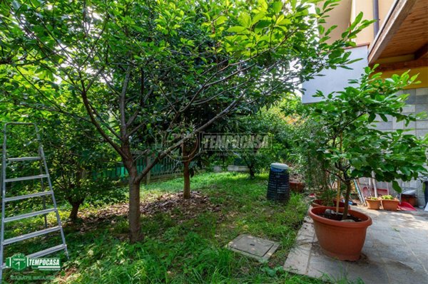 casa indipendente in vendita a Verano Brianza