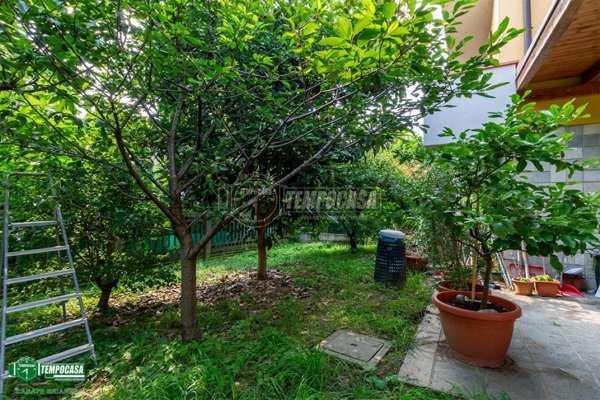 casa indipendente in vendita a Verano Brianza