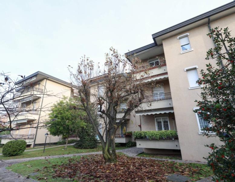 appartamento in vendita a Verano Brianza