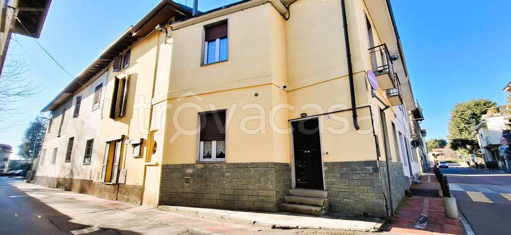 appartamento in vendita a Verano Brianza