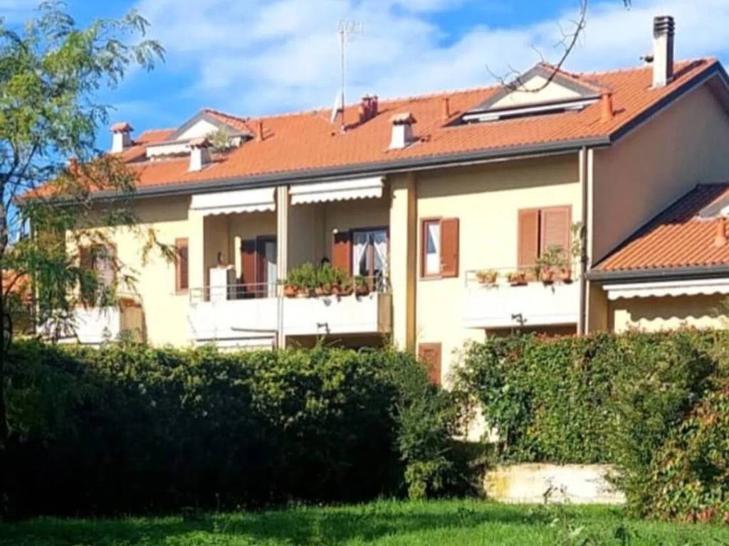 appartamento in vendita a Verano Brianza