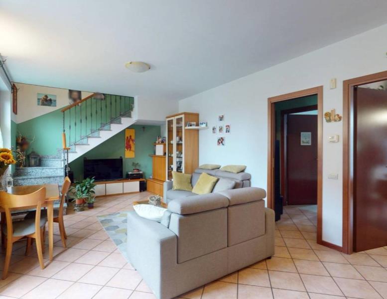 appartamento in vendita a Verano Brianza