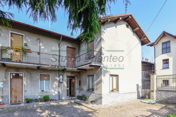 casa indipendente in vendita a Verano Brianza