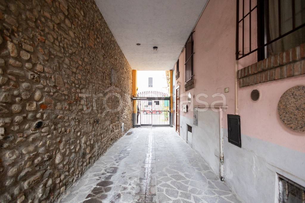 appartamento in vendita a Verano Brianza