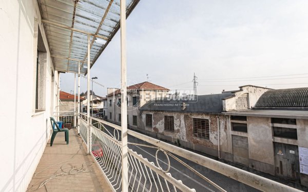 appartamento in vendita a Verano Brianza