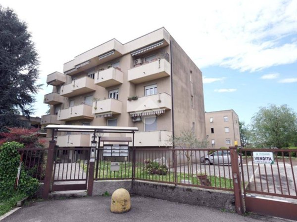 appartamento in vendita a Verano Brianza