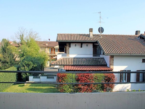 appartamento in vendita a Verano Brianza