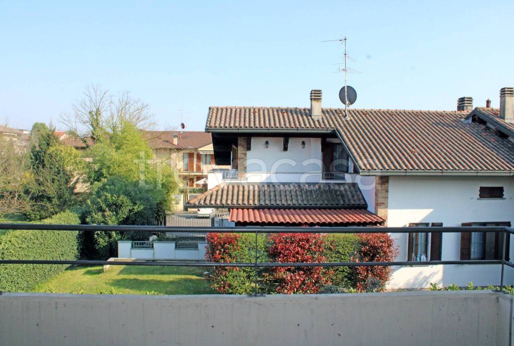 appartamento in vendita a Verano Brianza