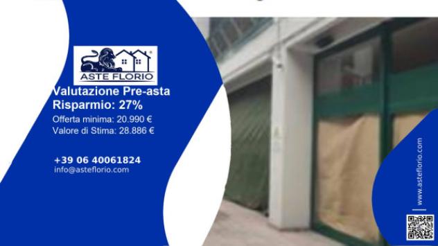 negozio in vendita a Verano Brianza