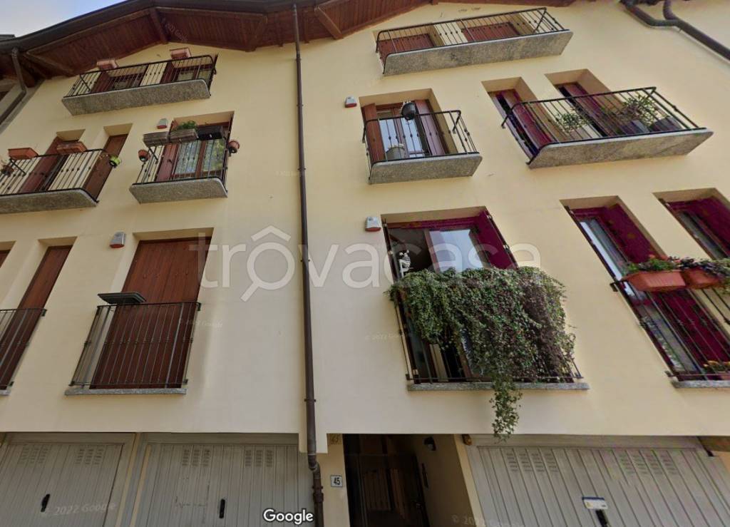 appartamento in vendita a Verano Brianza