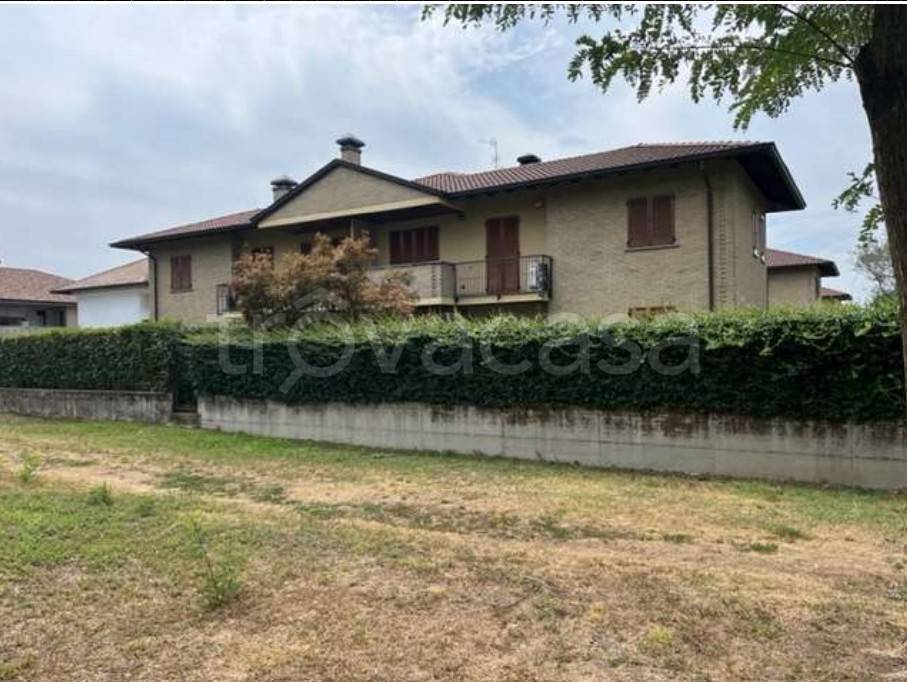 appartamento in vendita a Verano Brianza
