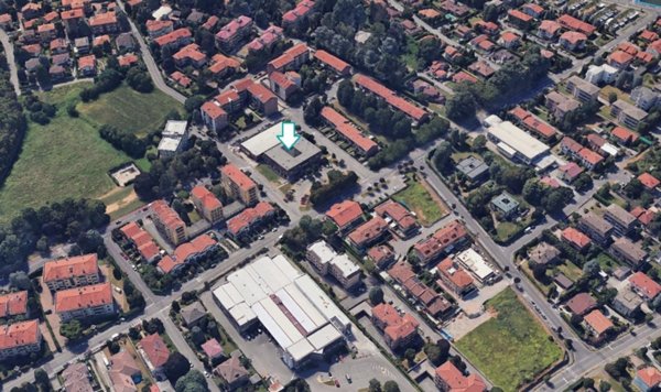 negozio in vendita a Verano Brianza