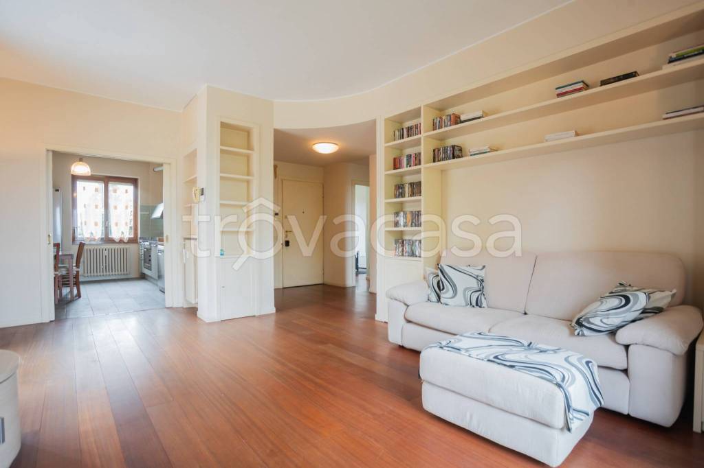appartamento in vendita a Verano Brianza