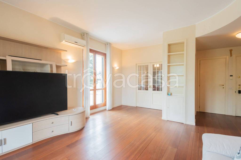 appartamento in vendita a Verano Brianza
