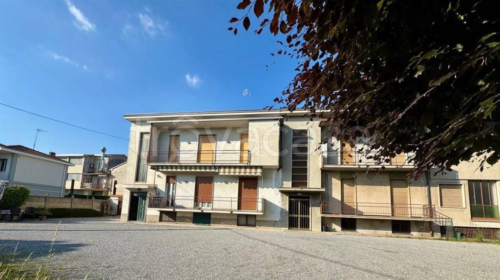 appartamento in vendita a Verano Brianza