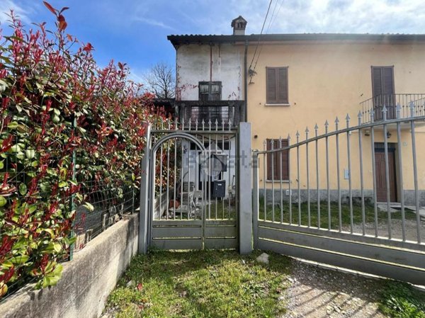 appartamento in vendita a Verano Brianza