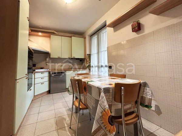 casa indipendente in vendita a Verano Brianza