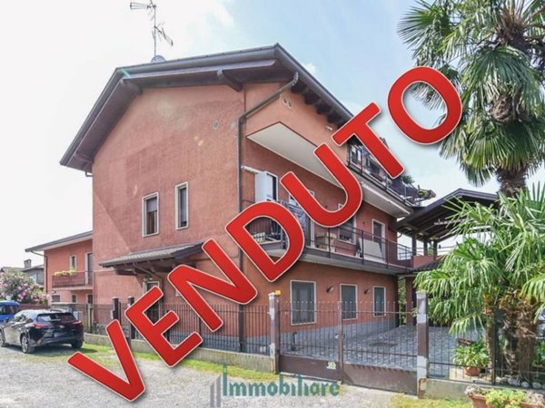 appartamento in vendita a Verano Brianza