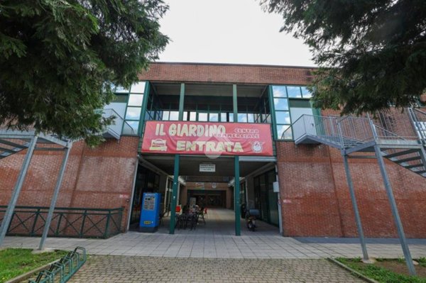 ufficio in vendita a Verano Brianza