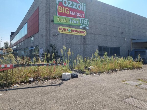 capannone in vendita a Verano Brianza