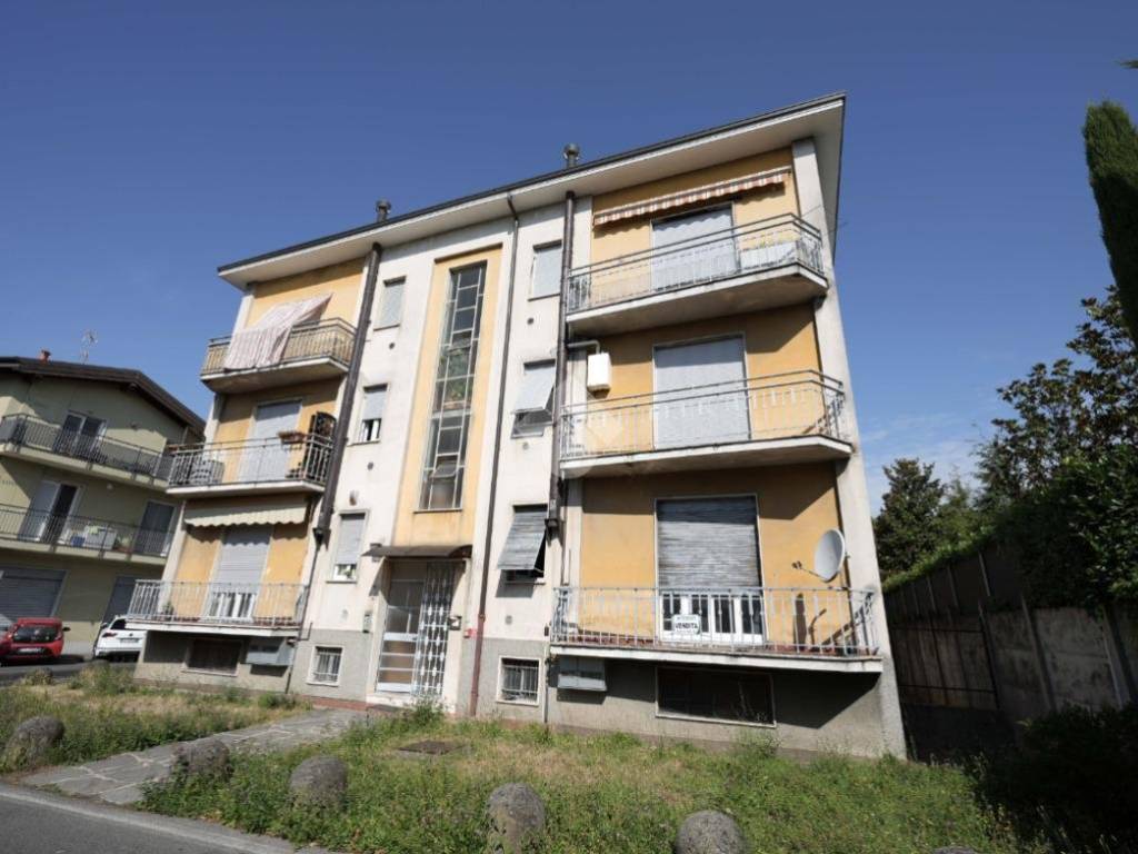 appartamento in vendita a Verano Brianza