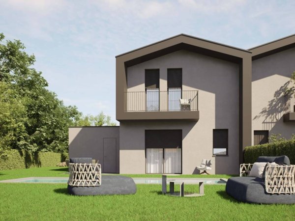 casa indipendente in vendita a Verano Brianza